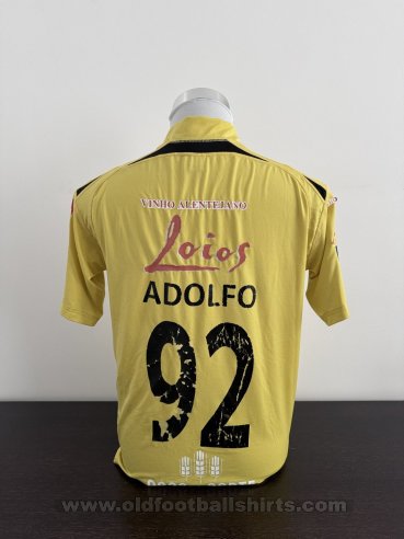 Belenenses Goalkeeper football shirt 2010 - 2011