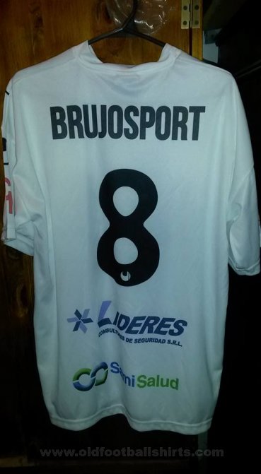 San Martín de Burzaco Away football shirt 2016 - 2017