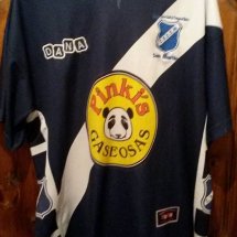 San Martín de Burzaco Home football shirt 2005 - 2006 sponsored by Pinki’s Gaseosas