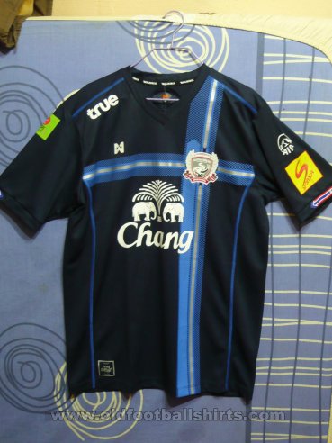 Suphanburi F.C. Home football shirt 2015