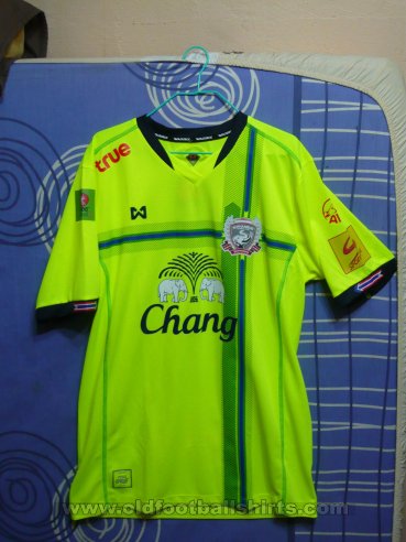 Suphanburi F.C. Third football shirt 2015