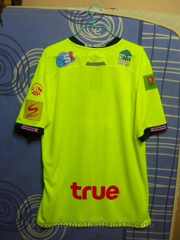 Suphanburi F.C. Third football shirt 2015