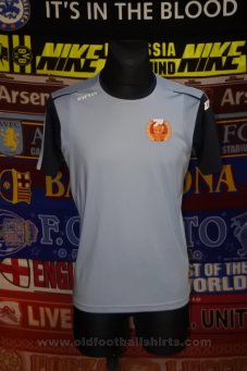 Znicz Pruszkow Away football shirt (unknown year)
