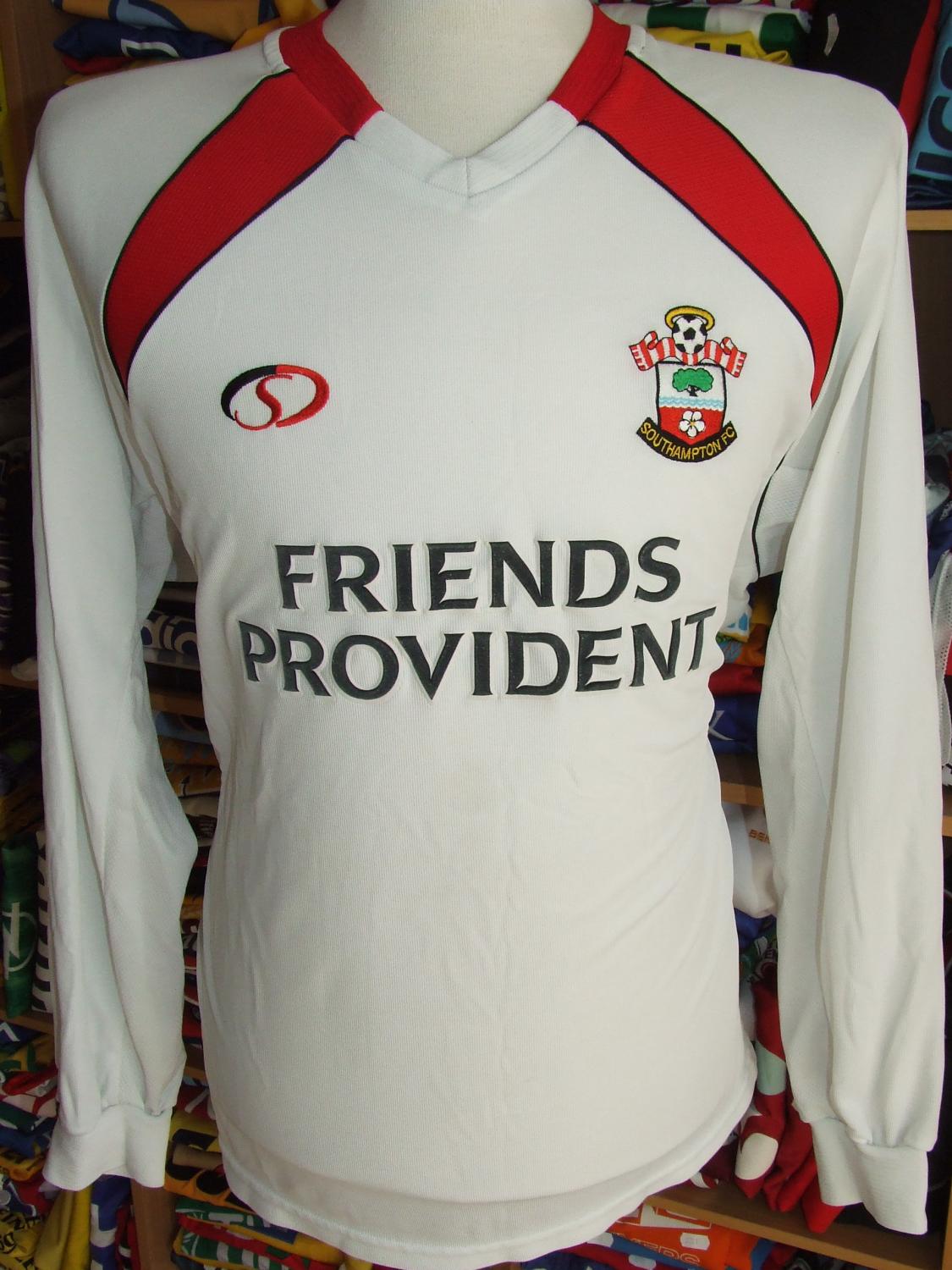 Southampton Away football shirt 2002 - 2004. Sponsored by Friends Provident