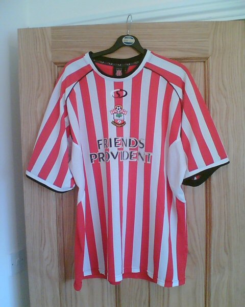 Maillot De Foot Domicile Southampton FC – The Saints – Saison 2003-2005 – Taille M