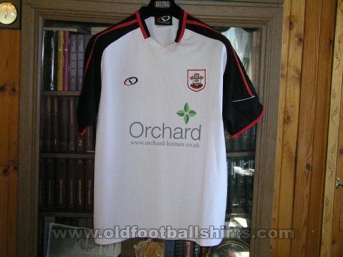 Southampton Специальная футболка 2004 - ?