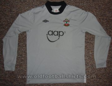 Southampton Goalkeeper football shirt 2012 - 2013