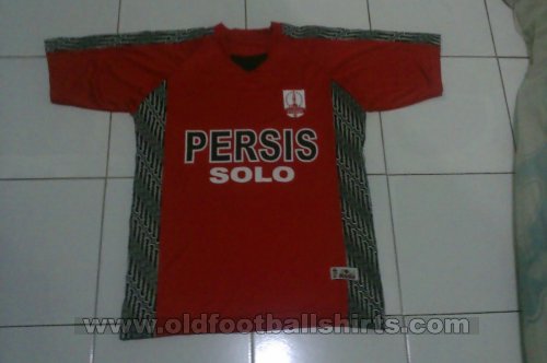 Persis Solo Home football shirt 2011 - 2012
