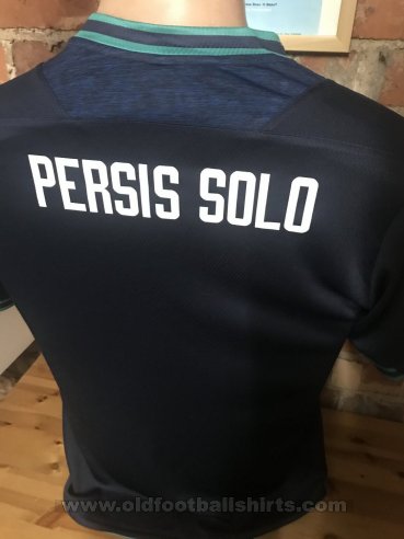 Persis Solo Home football shirt (unknown year)