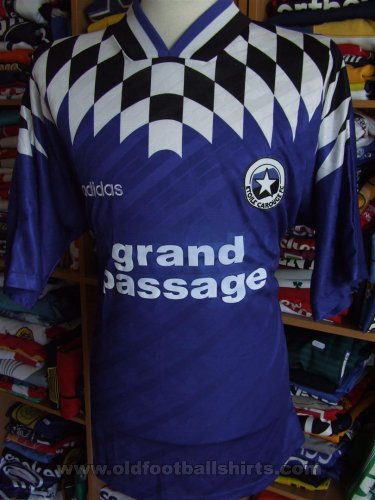 Etoile Carouge FC Home football shirt (unknown year)