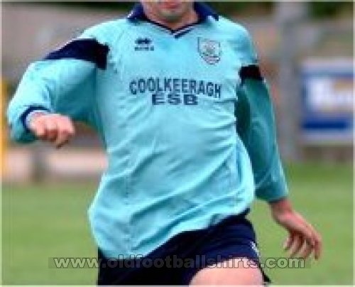 Institute Home voetbalshirt  2000 - 2001