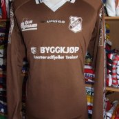 Home football shirt (unknown year)