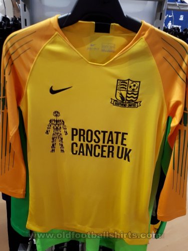 Southend United Goalkeeper football shirt 2018 - ?