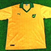 Retro Replicas football shirt 1975