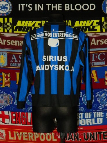 IK Sirius Fotboll Home football shirt 2005