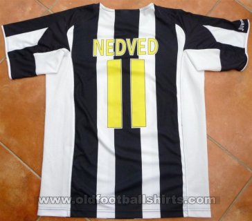 Juventus Retro Replicas football shirt 2004 - 2005