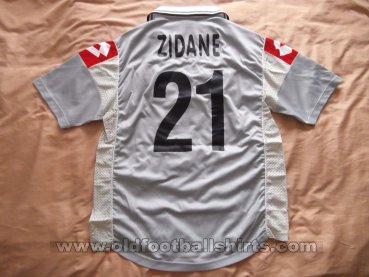 Juventus Away football shirt 2000 - 2001