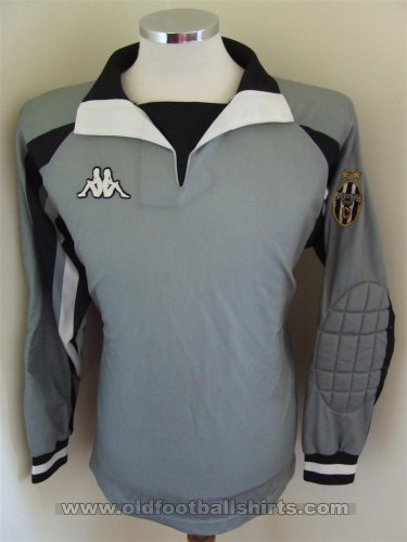Juventus Goalkeeper football shirt 1998 - 1999