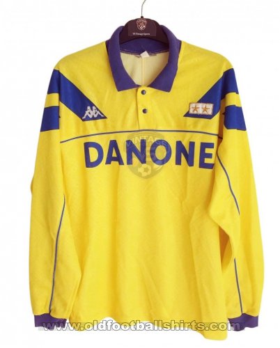 Juventus Away football shirt 1992 - 1993