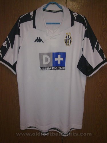 Juventus Away football shirt 1999 - 2000