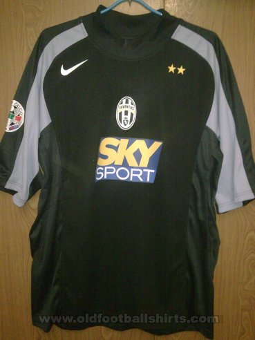 Juventus Goalkeeper football shirt 2004 - 2005