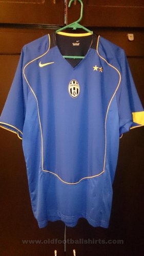 Juventus Away football shirt 2004 - 2005