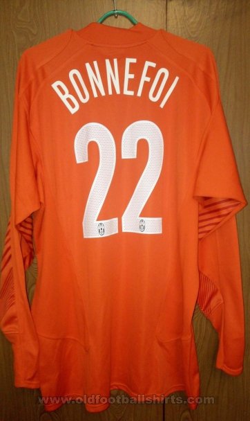 Juventus Goalkeeper football shirt 2005 - 2006