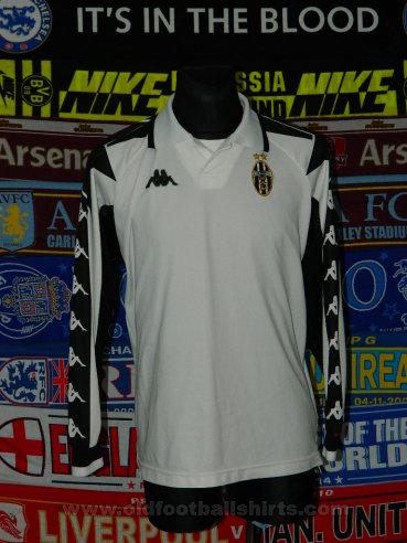 Juventus Away football shirt 1998 - 1999