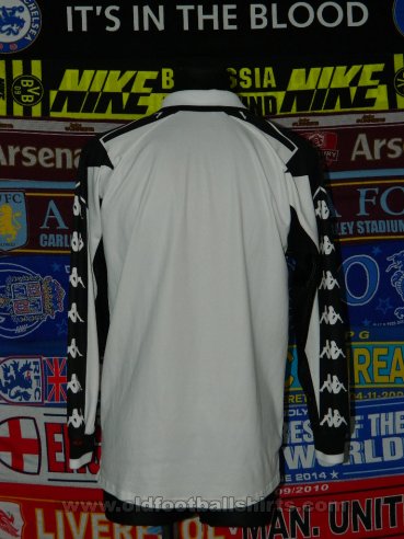 Juventus Away football shirt 1998 - 1999