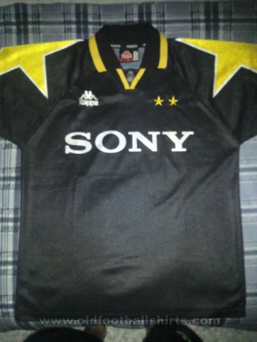 Juventus Third football shirt 1995 - 1996
