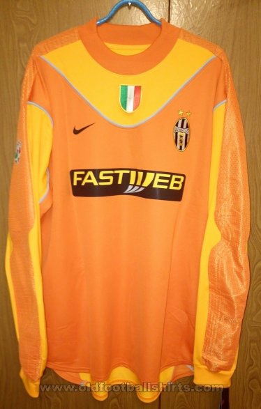 Juventus Goalkeeper football shirt 2003 - 2004