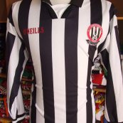 Home football shirt (unknown year)