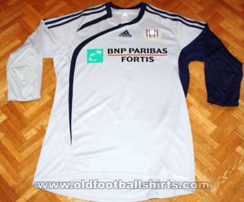 Anderlecht Goalkeeper football shirt 2009 - 2010