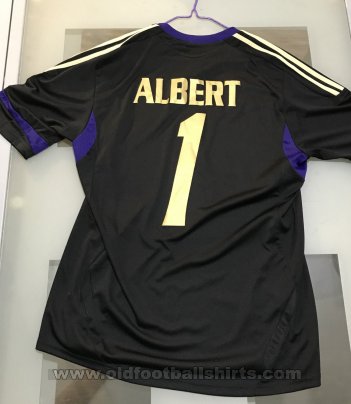 Anderlecht Goalkeeper football shirt 2011 - 2012