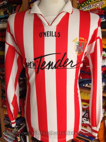 Trim Town FC Home football shirt (unknown year)
