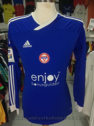 KFUM-Kameratene Oslo Away football shirt 2011