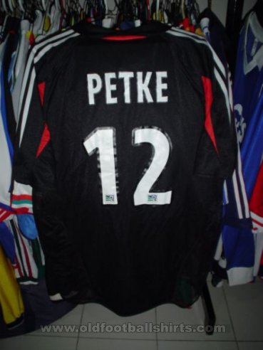 DC United Home football shirt 2004