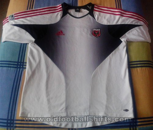 DC United Training/Leisure football shirt (unknown year)