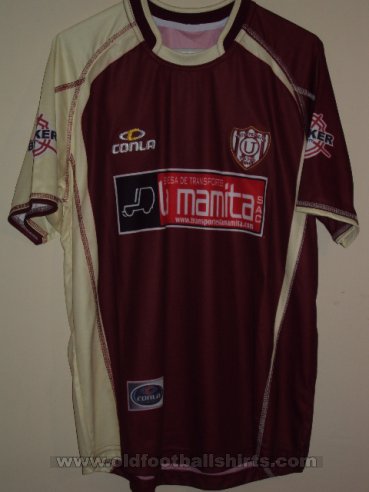 Universitario de Trujillo Home football shirt (unknown year)