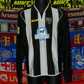 Fraserburgh Home football shirt (unknown year) sponsored by McWilliam Aberdeen