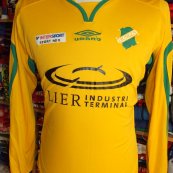 Away football shirt (unknown year)