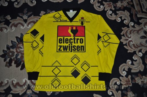 Koninklijke Berchem Sport Home football shirt (unknown year)