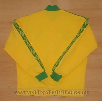 West Bromwich Albion Training/Leisure football shirt 1977 - 1978
