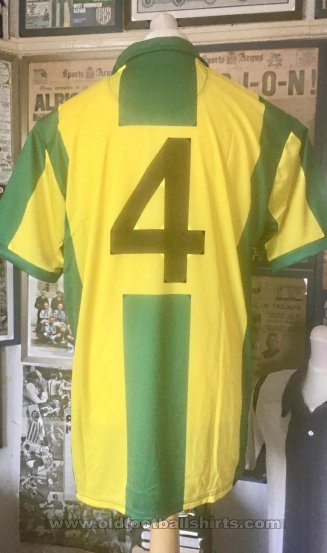 West Bromwich Albion Retro Replicas football shirt 1974 - 1976
