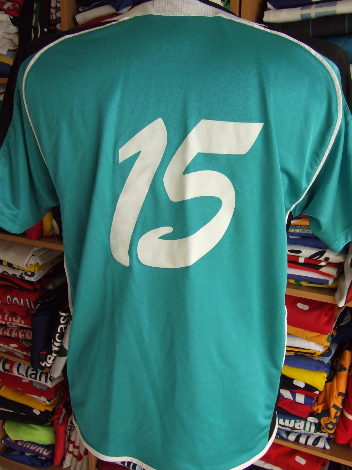 Whitby Iroquois Soccer Club Home baju bolasepak (unknown year).