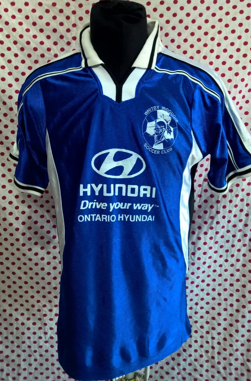 Whitby Iroquois Soccer Club Tipo de camiseta desconocido (unknown year).