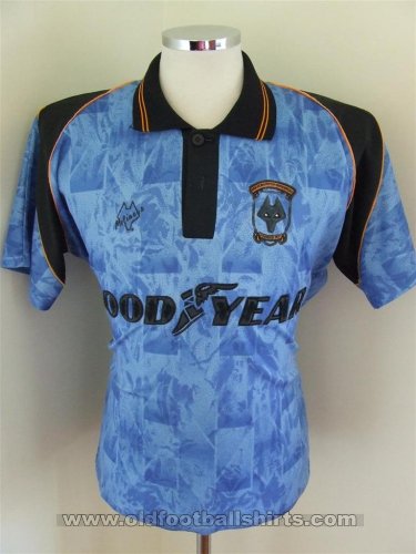 Wolverhampton Wanderers Away football shirt 1992 - 1994