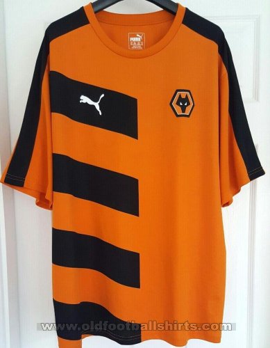 Wolverhampton Wanderers Training/Leisure football shirt 2015 - 2016