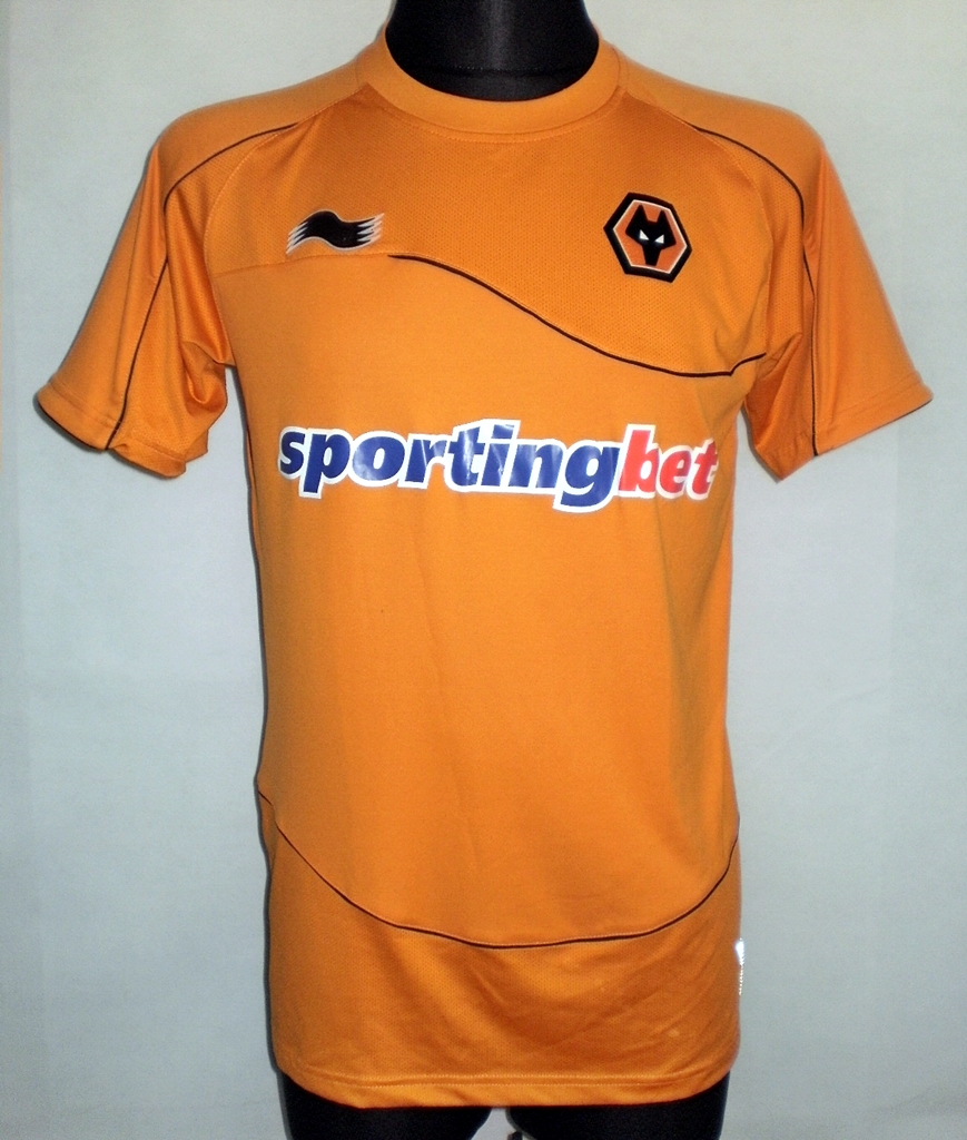 2012/2013 Wolverhampton Wanderers home football shirt Burrda Wolves XS mens BNWT 