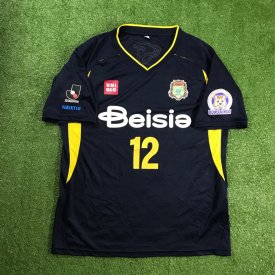 Thespakusatsu Gunma Home football shirt 2005 sponsored by Beisia